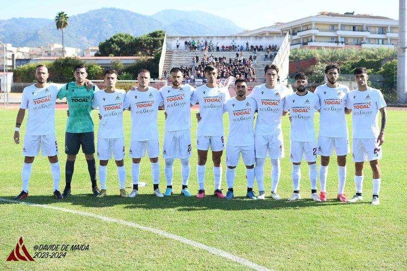 Acireale-Reggio Calabria, la rosa dei granata: il calabrese De Sanzo alla guida di una squadra di categoria