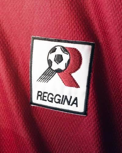 Reggina, tutti i loghi della squadra della Città: quelli storici della AS sino alla R con il pallone