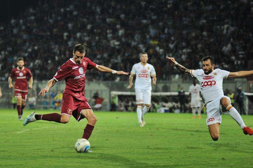 REGGINA-PICERNO, la ribalta Rolando: amaranto avanti prima dell'intervallo