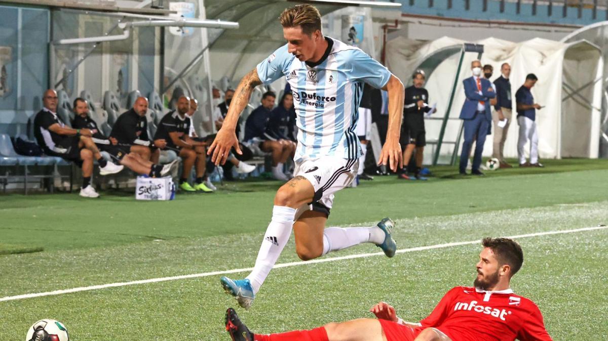 Calciomercato Reggina, "accordo in dirittura con l'attaccante Magrassi"