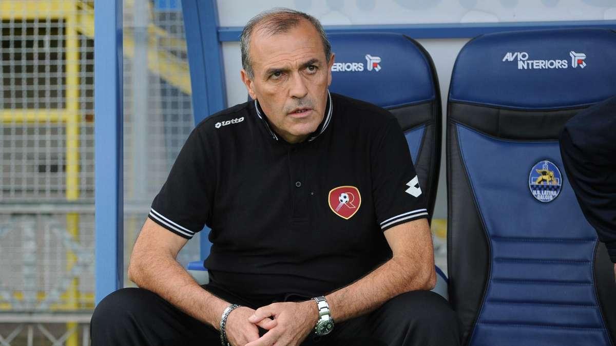 REGGINA - Il comunicato ufficiale sull'esonero di Castori