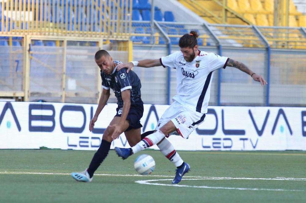 CAVESE-REGGINA, il raddoppio campano su un rigore inventato