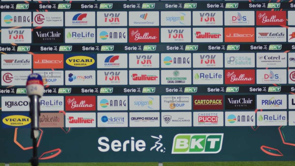 Serie B, il rush finale, la corsa per i playoff: il calendario delle squadre in ballo