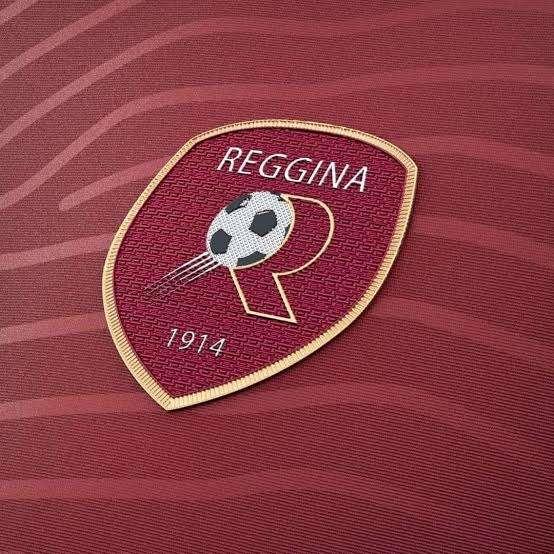 Reggina, UFFICIALE: risoluzione con Zenuni