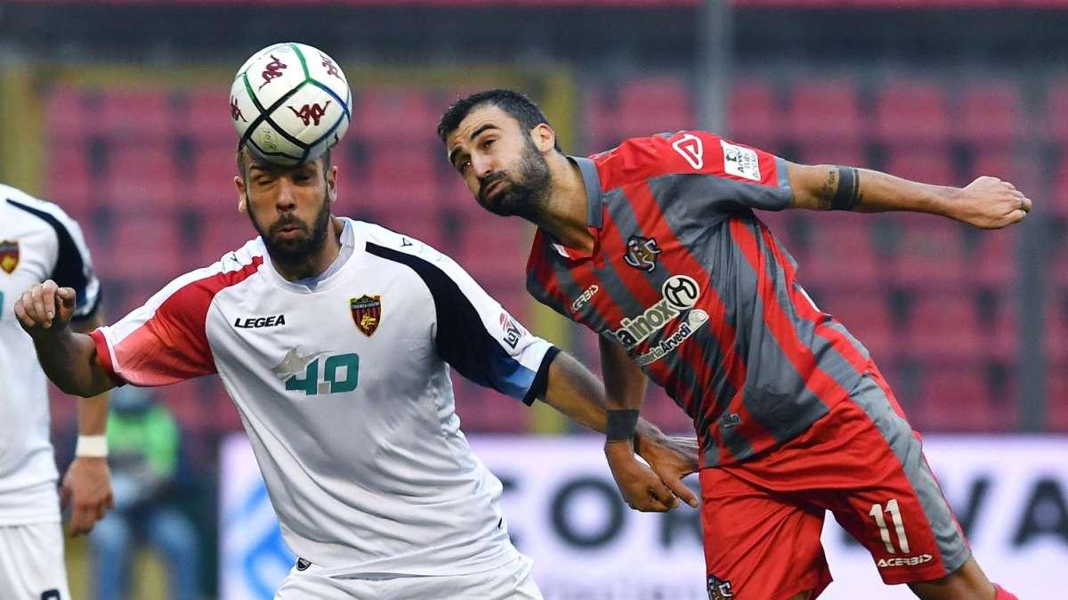 Cosenza-Reggina, rossoblù di nuovo in campo: Tiritiello ko