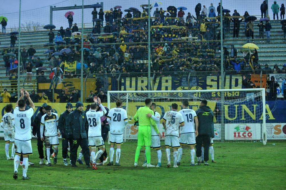 JUVE STABIA-REGGINA - La differenza tra me e te...