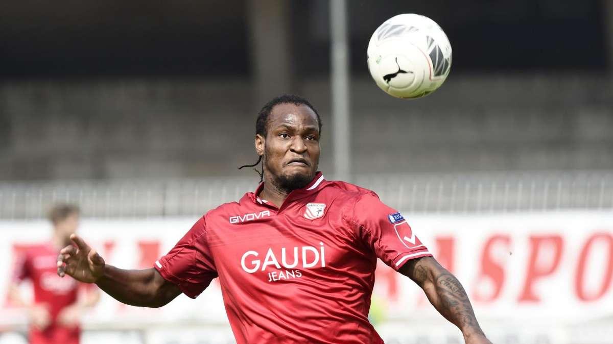 Cosenza-Reggina, Mbakogu: "Pronto a giocare e a segnare"