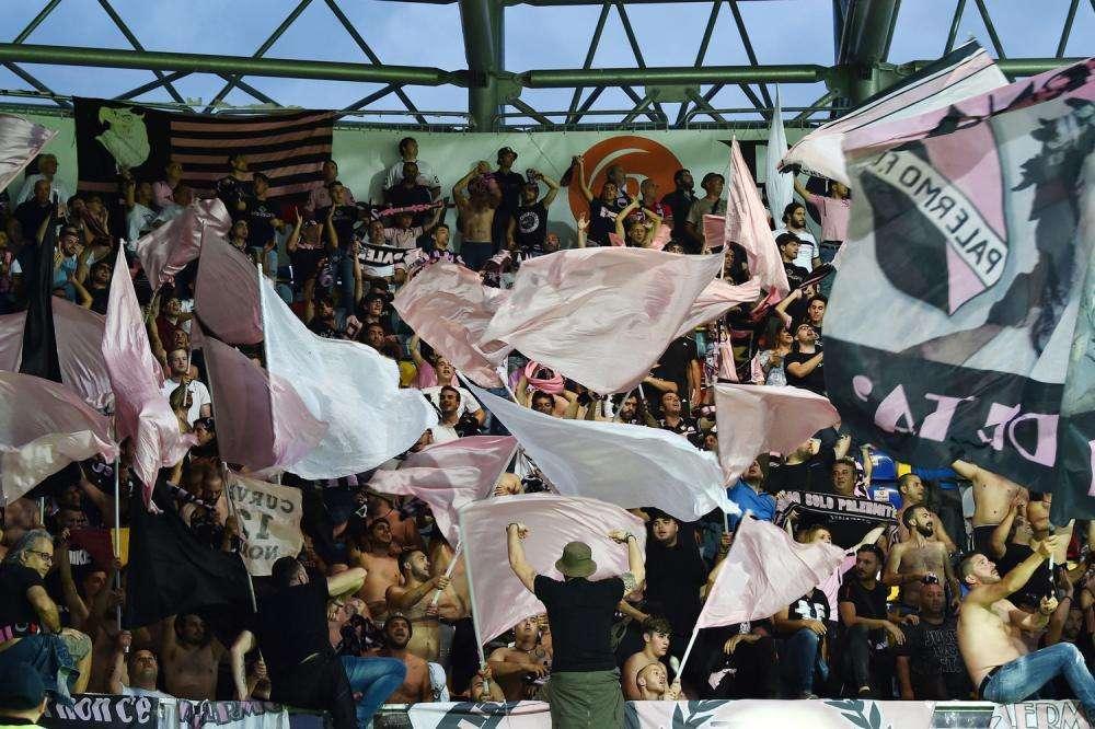 CALCIO CAOS - Gaz.Sport: "Palermo nell'incubo, bye bye inglesi. L'unica speranza è un'altra cessione"