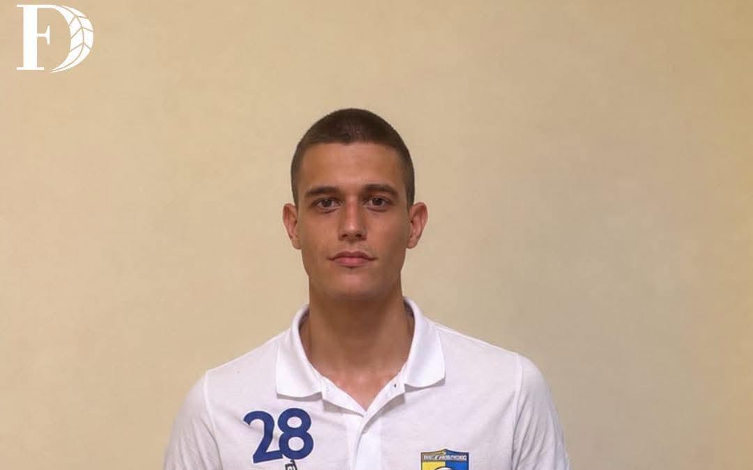 Il Licata definisce un'operazione di mercato prima della gara contro la Reggina: ecco un difensore