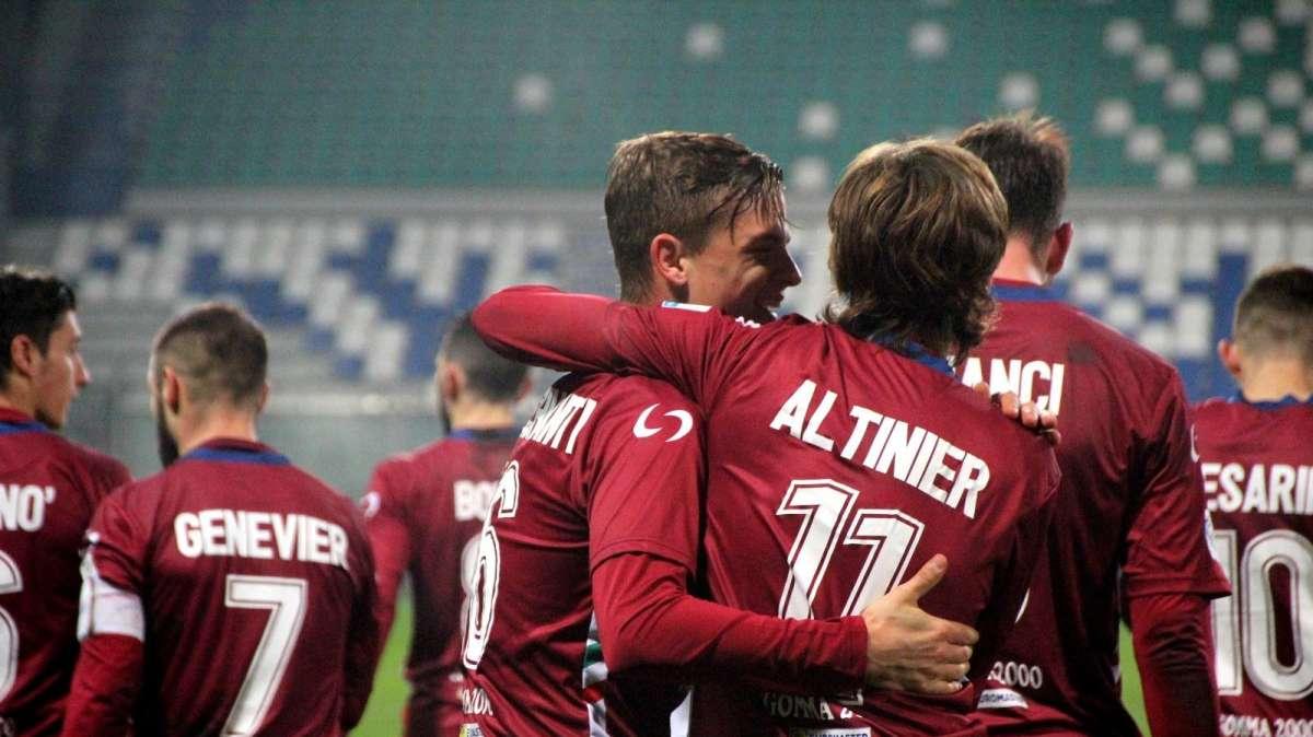 SERIE B, Reggiana, tutti positivi: 21 calciatori hanno il Covid!