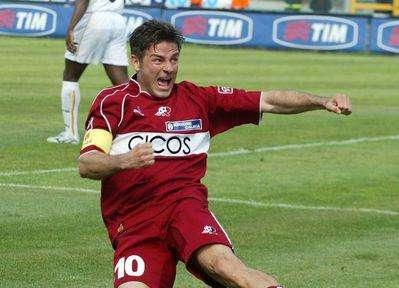 VERSO IL DERBY DELLO STRETTO - Non sarà la prima stracittadina sotto le feste: da Bercarich a Ciccio Cozza, gli amaranto..