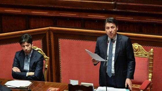 Il ministro Speranza: "Il Comitato tecnico scientifico ha suggerito di prorogare le misure di contenimento"