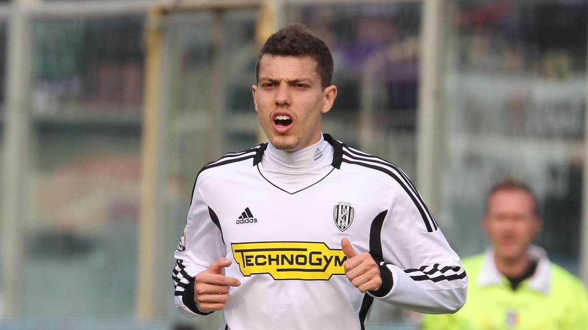 BARI-VERONA 0-2 - L'Hellas ad un punto dal secondo posto, male il Bari