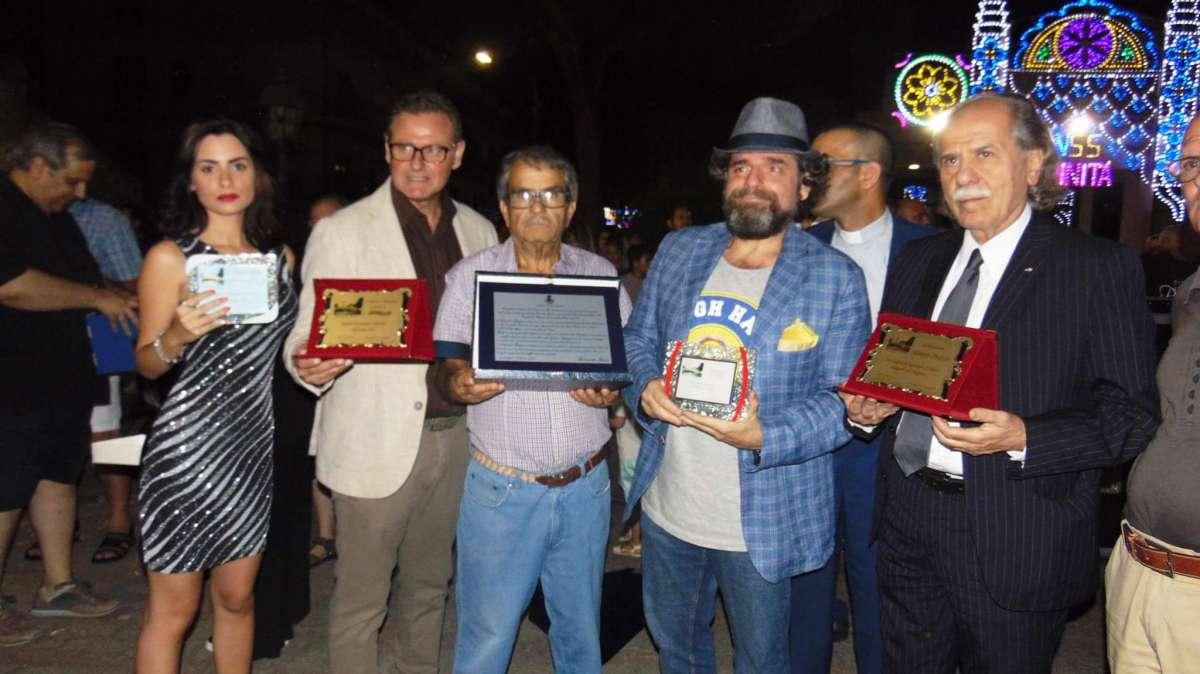 A Marina di San Lorenzo, premiati personaggi del mondo dello sport, dello spettacolo e non solo: targa al presidente Praticò e all'attore Gigi Misefari