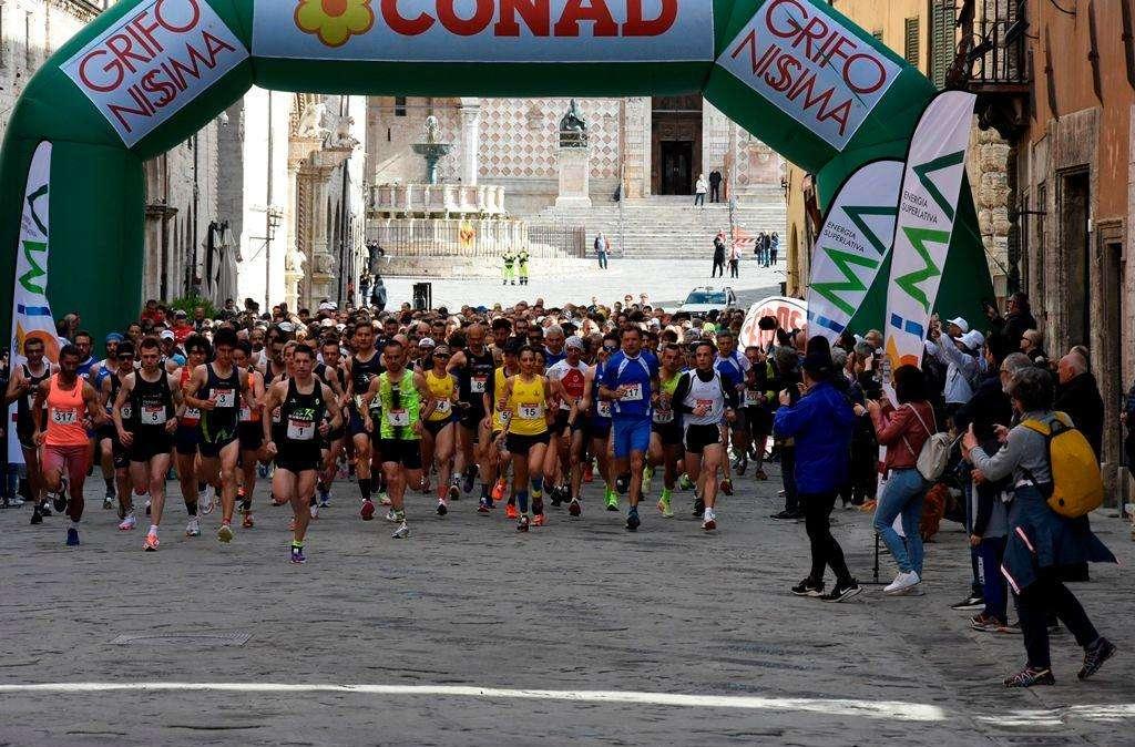 A Perugia è tutto pronto per la Grifonissima! Si correrà domenica e sarà una festa della città