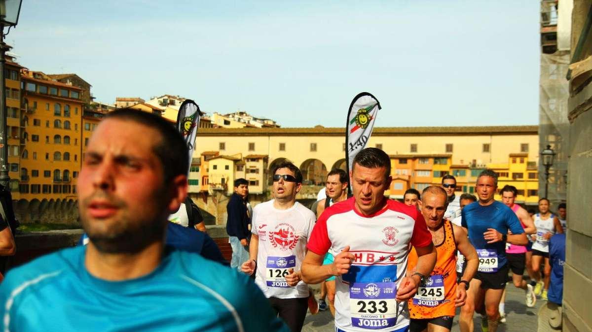 E' la domenica della Firenze Half Marathon edizione numero 41 e di Vivicittà: una città di corsa!