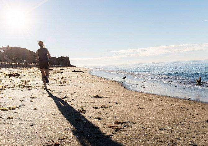 Correte sulla sabbia! Aumenta la fatica, ma porta anche dei vantaggi importanti