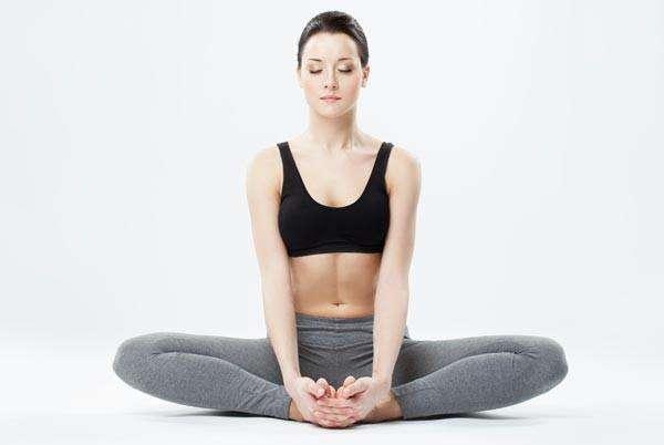 Provate anche voi: lo sapevate che lo yoga può davvero aiutare i runner a migliorare le prestazioni?