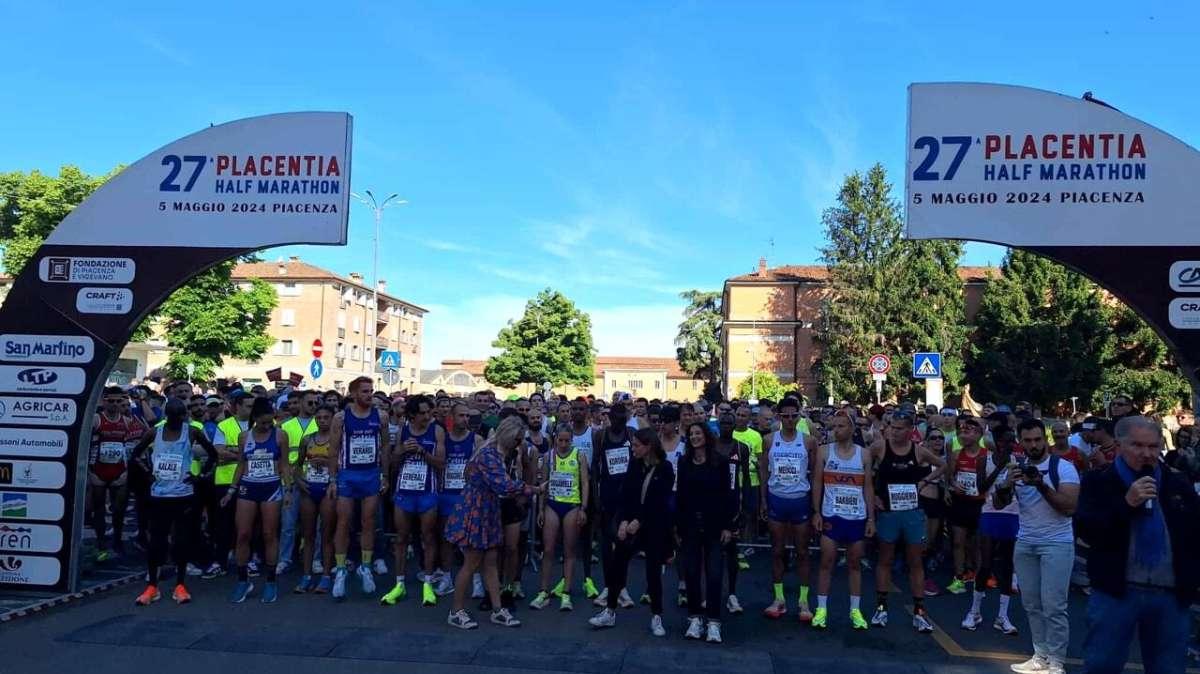 La Placentia Half Marathon è stata una grande festa con i successi di Dennis Kororia e Federica Dal Ri