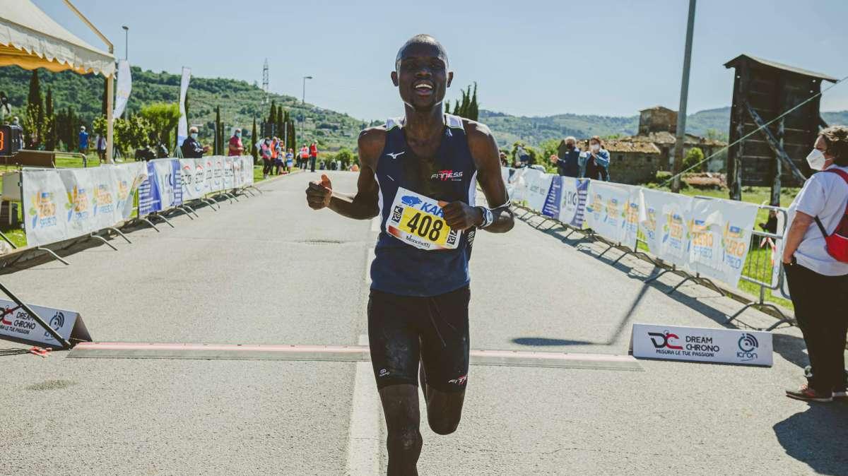Al nono Green Trail a San Zeno di Arezzo trionfo di Simon Loitanyang e Valentina Mattesini 