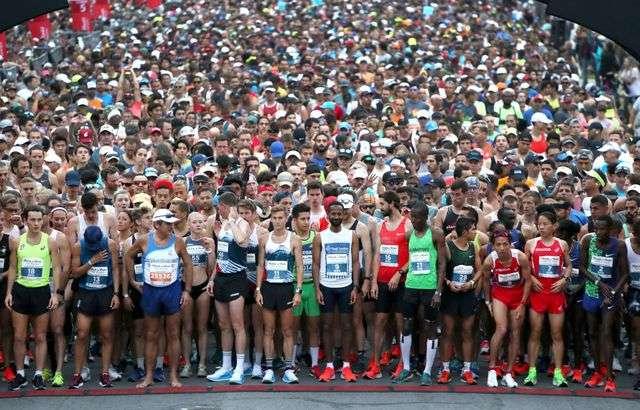 Dovete correre la maratona? Ecco come dovrete alimentarvi ed idratarvi per rendere al meglio
