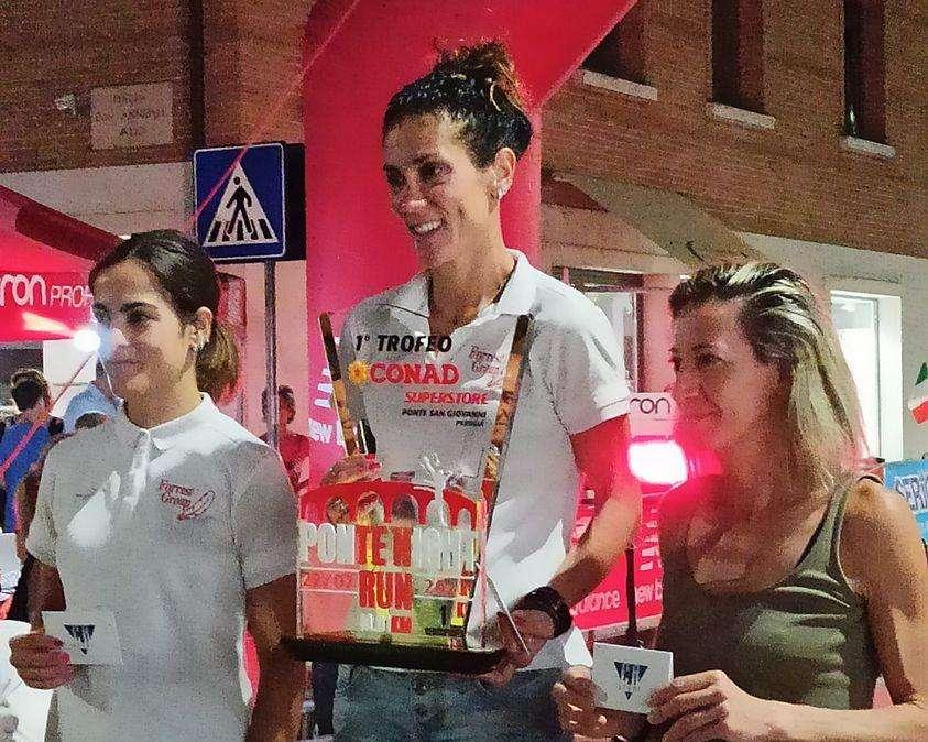In Umbria la prima "Night Ponte Run": vittorie di Francesco Mariani e Simona Santini a Ponte San Giovanni