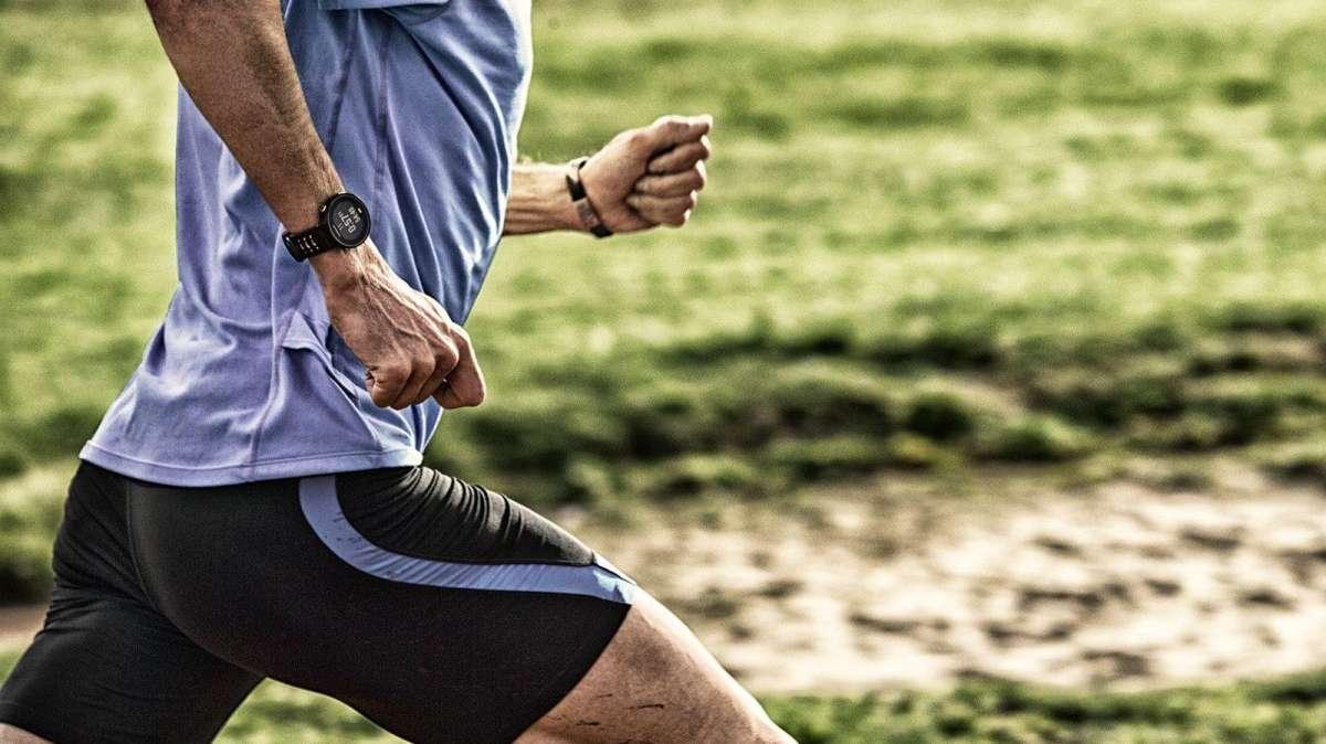 Per migliorare la velocità di corsa occorre abbassare la frequenza cardiaca: ecco come fare