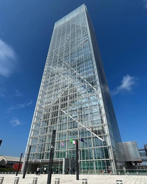Domenoca 11 c'è la prova Skyscraper correndo sui 41 piani del grattacielo della Regione Piemonte a Torino
