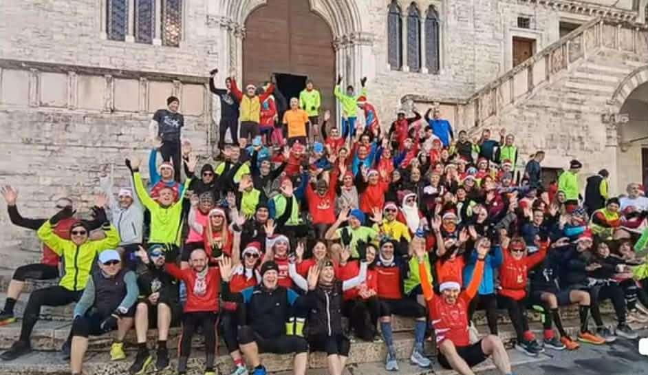 A Perugia il Natale di corsa si è festeggiato oggi: un Santo Stefano con 150 podisti in strada