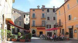 In Umbria è il venerdì della “Corsa di Braccio da Montone”: 7 km di saliscendi a Montone (PG)