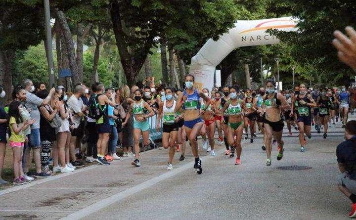 Emozioni e spettacolo per la "Strafoligno 2021" in notturna: successi di Francesca Bertoni e Stefano Massimi
