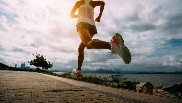 Lo sprint aiuta la resistenza del podista: anche quella del maratoneta