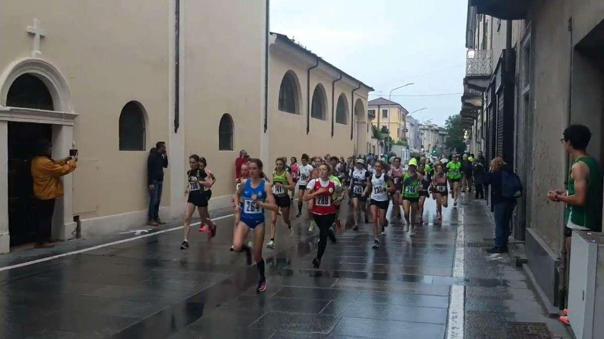 A Trino Vercellese è tutto pronto per vivere le emozioni del 5000 in notturna 