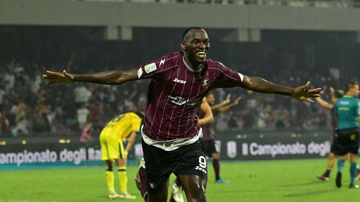 Salernitana serve una svolta e, in attesa di gennaio, un aiuto dagli attaccanti