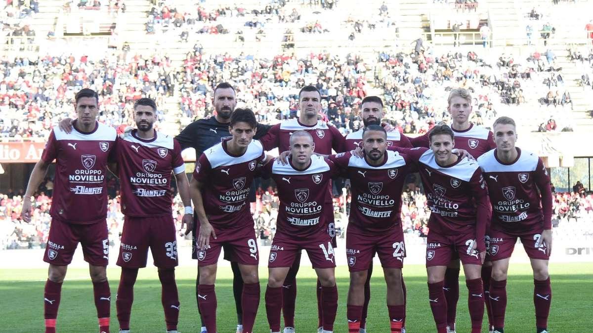 Salernitana, possibile ritorno alle tre punte. Inglese riconfermato, ecco la probabile formazione