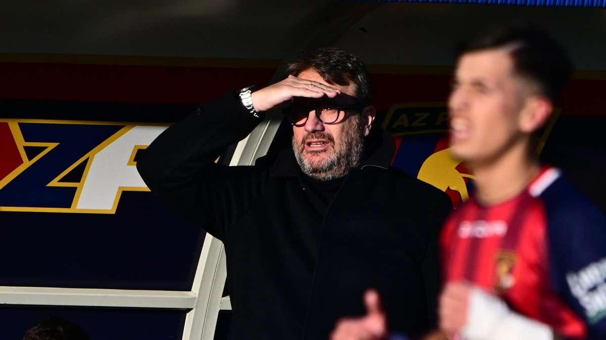 Salernitana: mentre il medico studia il malato muore