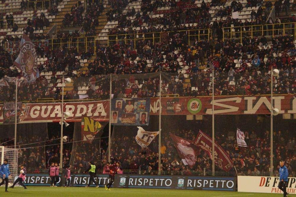 SALERNITANA: con il Livorno a prezzo simbolico, ennesima iniziativa