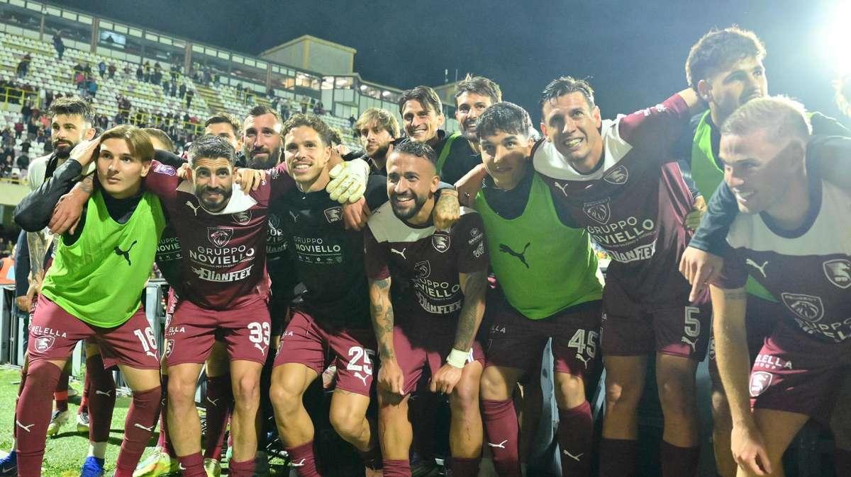 O la va o la spacca. La Salernitana non sa gestire il vantaggio e forse è una fortuna