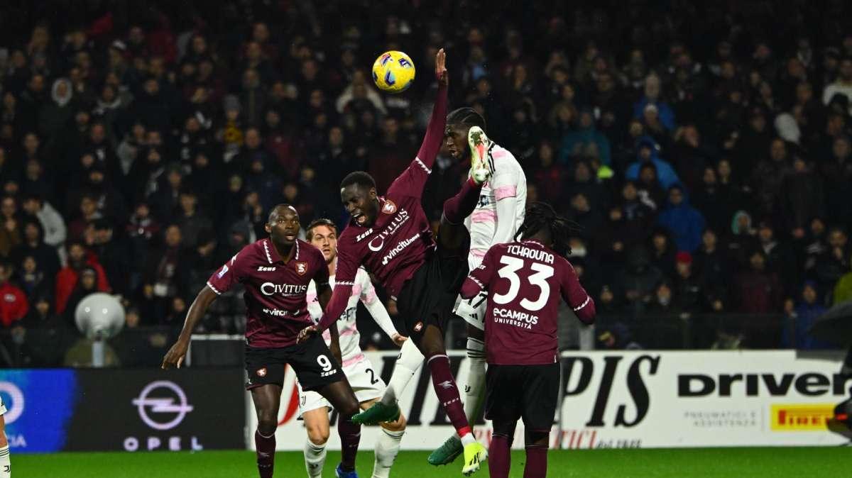 Salernitana, ufficiale: c'è la rescissione di un centrocampista