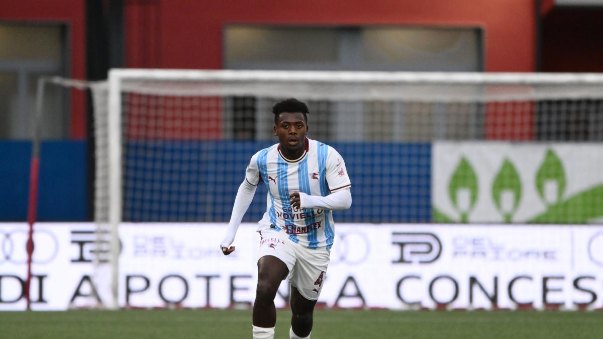 Salernitana, Gyabuaa resta in uscita: fissato il prezzo ma discorsi congelati