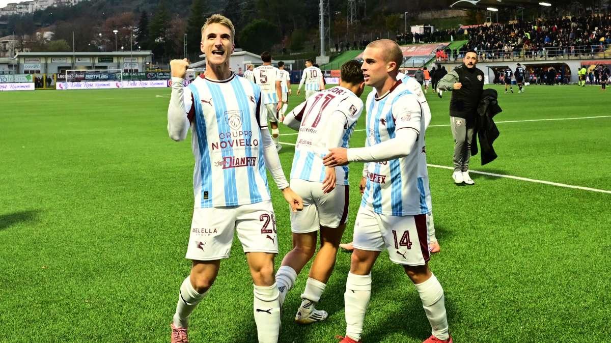 Salernitana, difesa ed esterni: intreccio sulla destra, tre uomini per due maglie