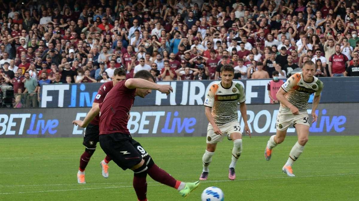 Salernitana, il nuovo modulo penalizza Bonazzoli