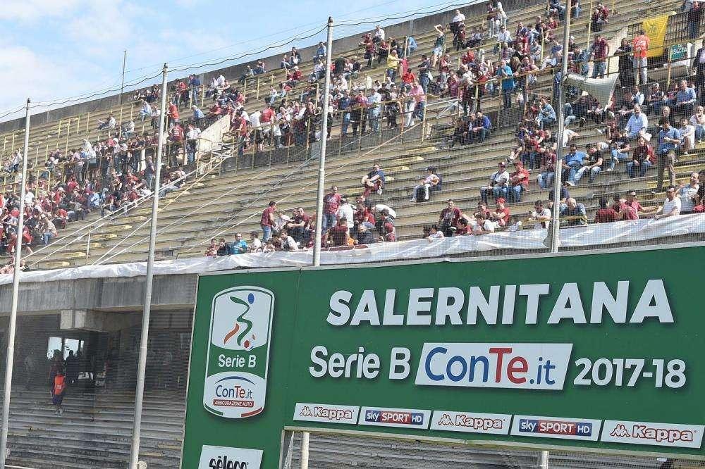 FOLLA ALL'ARECHI: munirsi di biglietto, botteghini aperti dalle 15,00