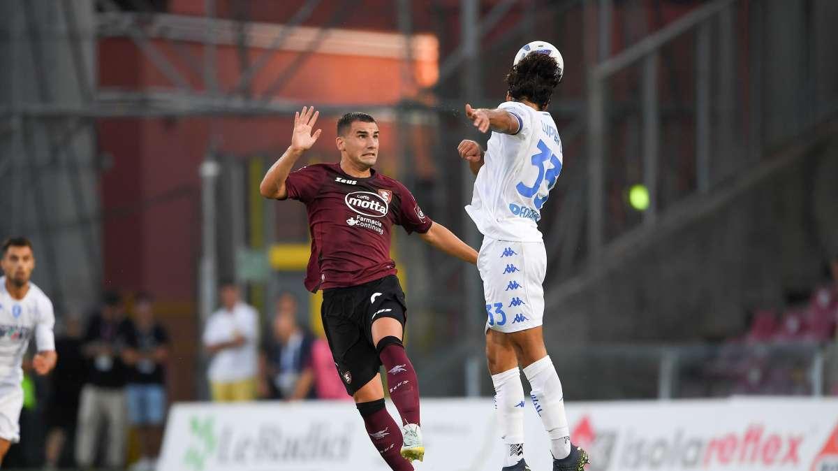 Salernitana, Bonazzoli resta in panchina: parti al lavoro per trovare una sistemazione
