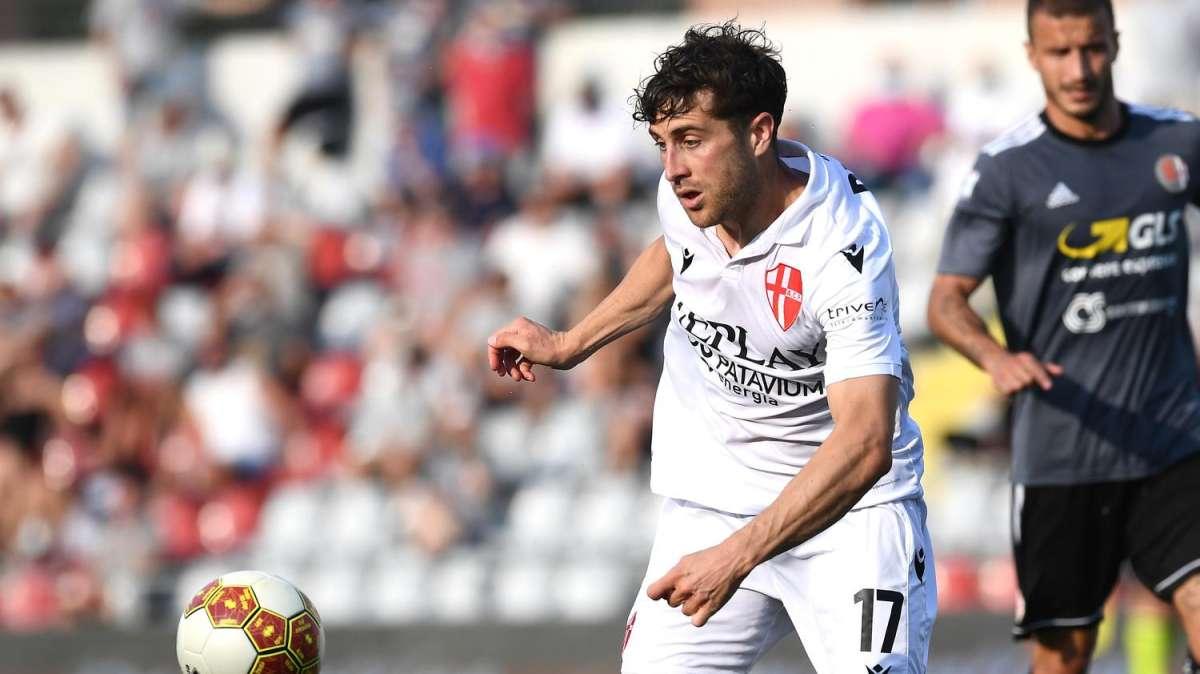 Biasci vicino a Benevento e Salernitana? "Trattativa con l'Avellino veloce, ho accettato subito"