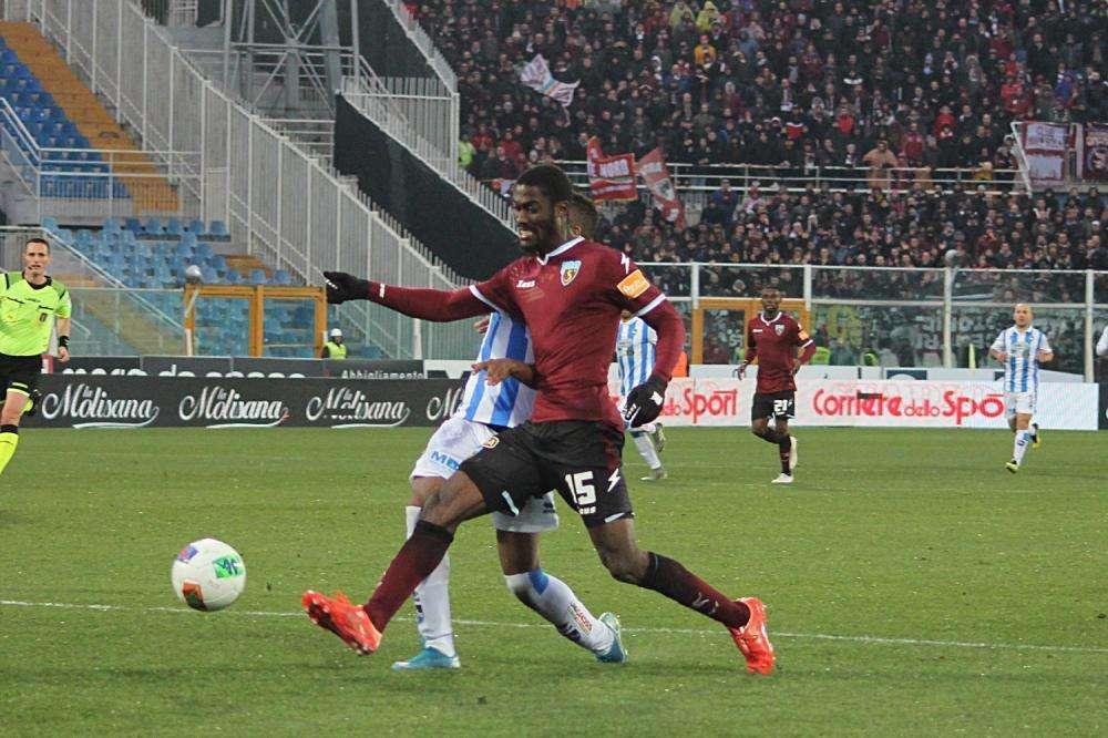 SALERNITANA-COSENZA: le formazioni ufficiali. Ancora Dziczek in mediana, in avanti Djuric-Gondo