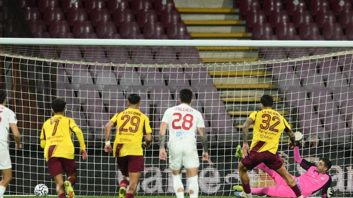 Salernitana, il bomber da cui ripartire: i granata si affidano ai suoi gol
