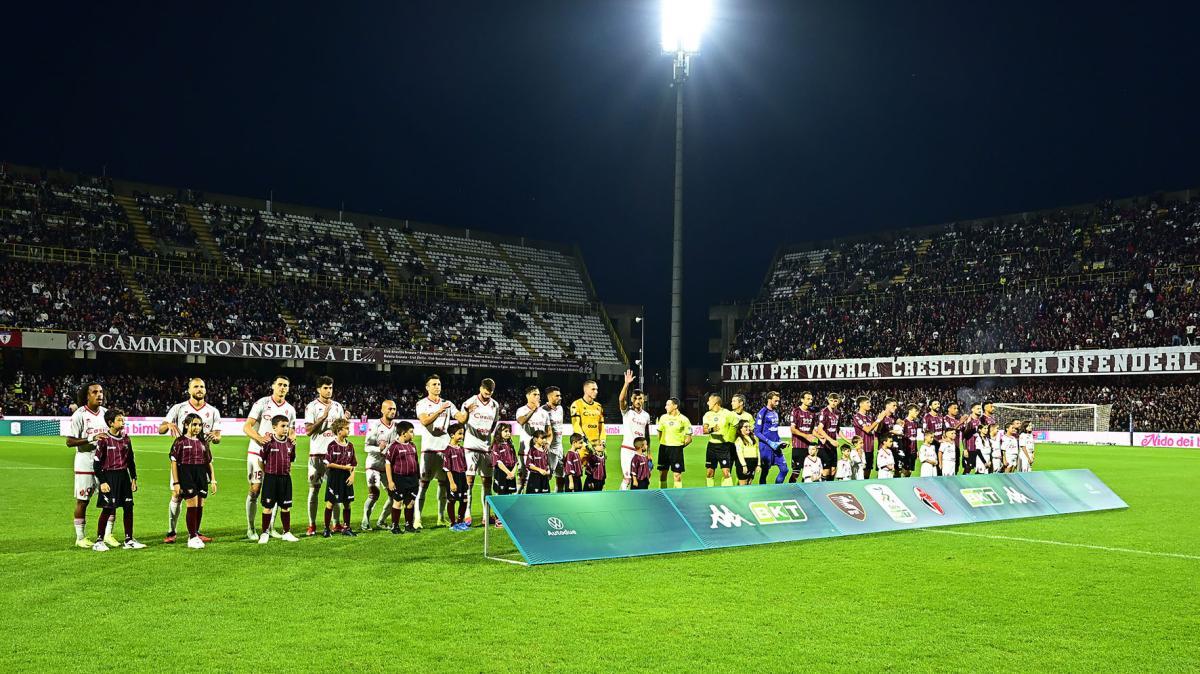 Stadio Volpe, a breve l'apertura del cantiere