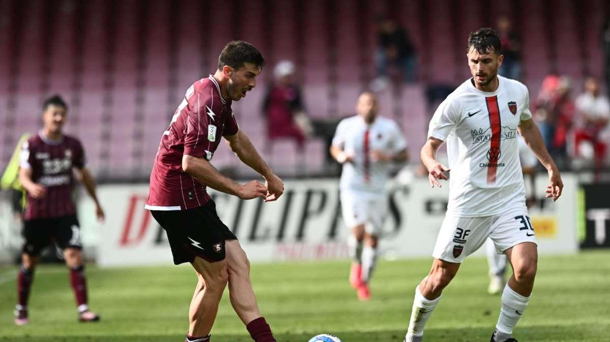 Salernitana-Cosenza, gli highlights del match [VIDEO]