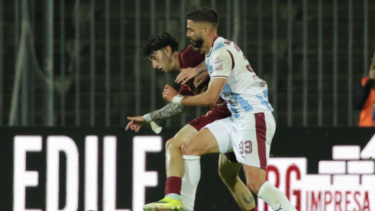 Salernitana e fascia sinistra: priorità ai centrali, non agli esterni